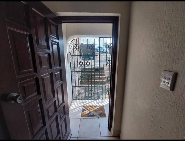4 BEDROOM HOUSE FOR SALE IN UVONGO